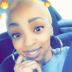 Meet your Posher, Shayla